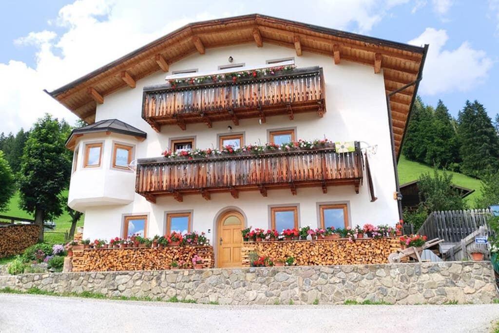 App. Monte Pore - Agriturismo La Majon Colle Santa Lucia Zewnętrze zdjęcie